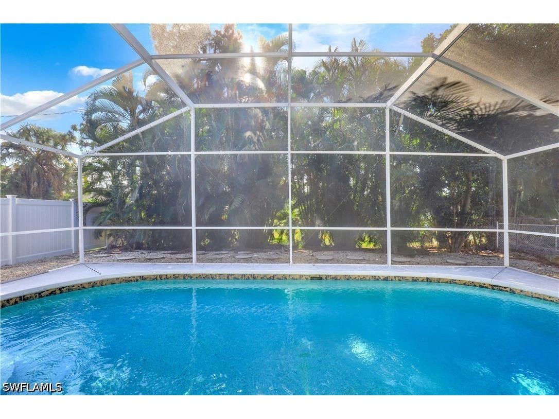 718 95th Avenue N Naples FL 34108 226015217 image26