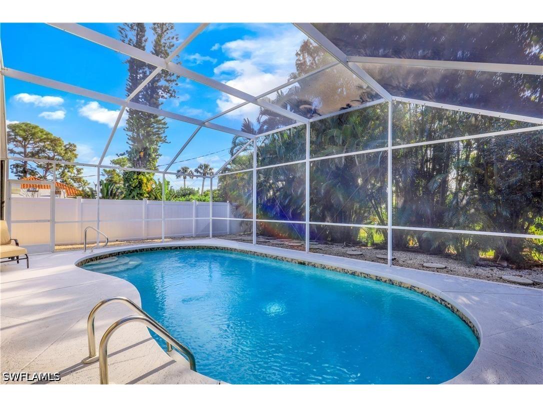 718 95th Avenue N Naples FL 34108 226015217 image4