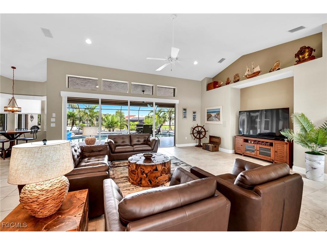 718 Antalya Court Punta Gorda FL 33950 2025017284 image21