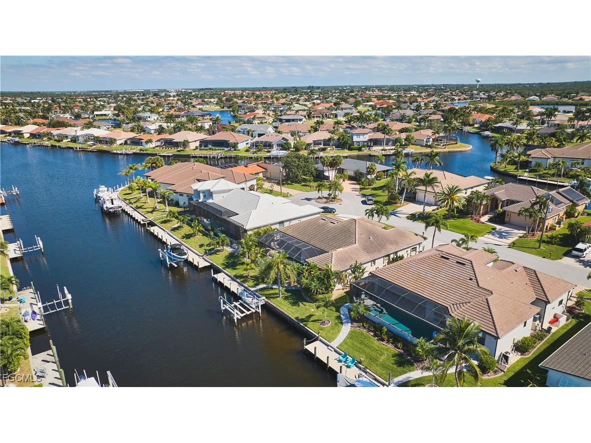 718 Antalya Court Punta Gorda FL 33950 2025017284 image5