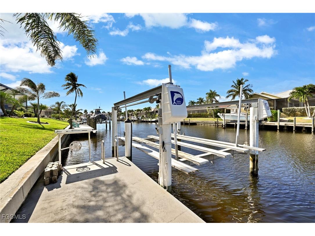 718 Antalya Court Punta Gorda FL 33950 2025017284 image8