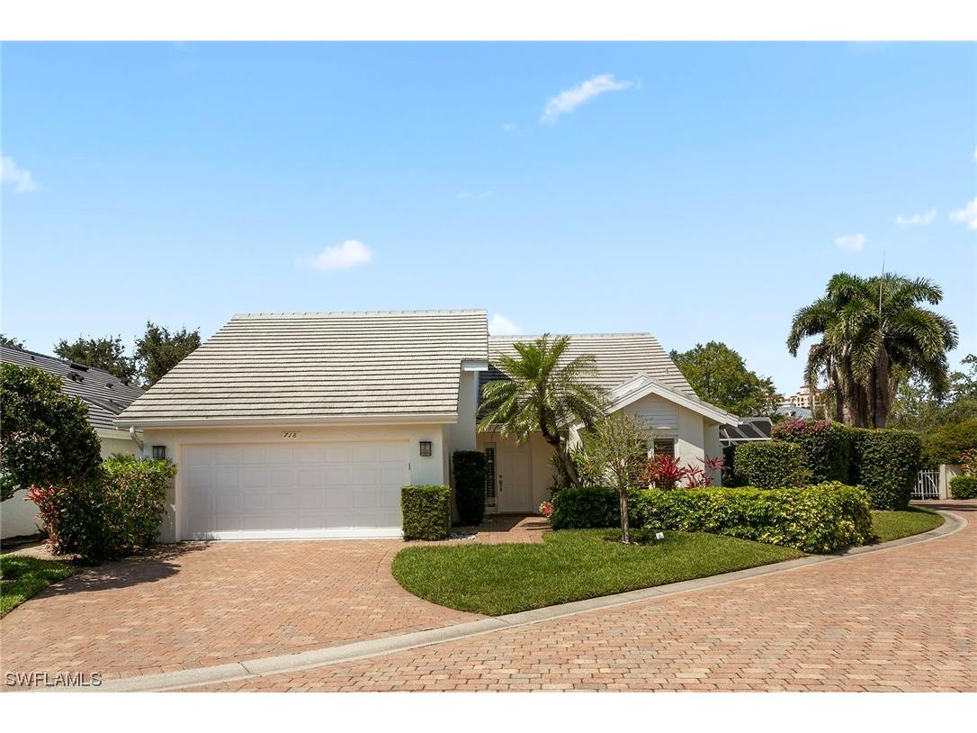 718 Heathery Lane Naples FL 34108 223033580 image1