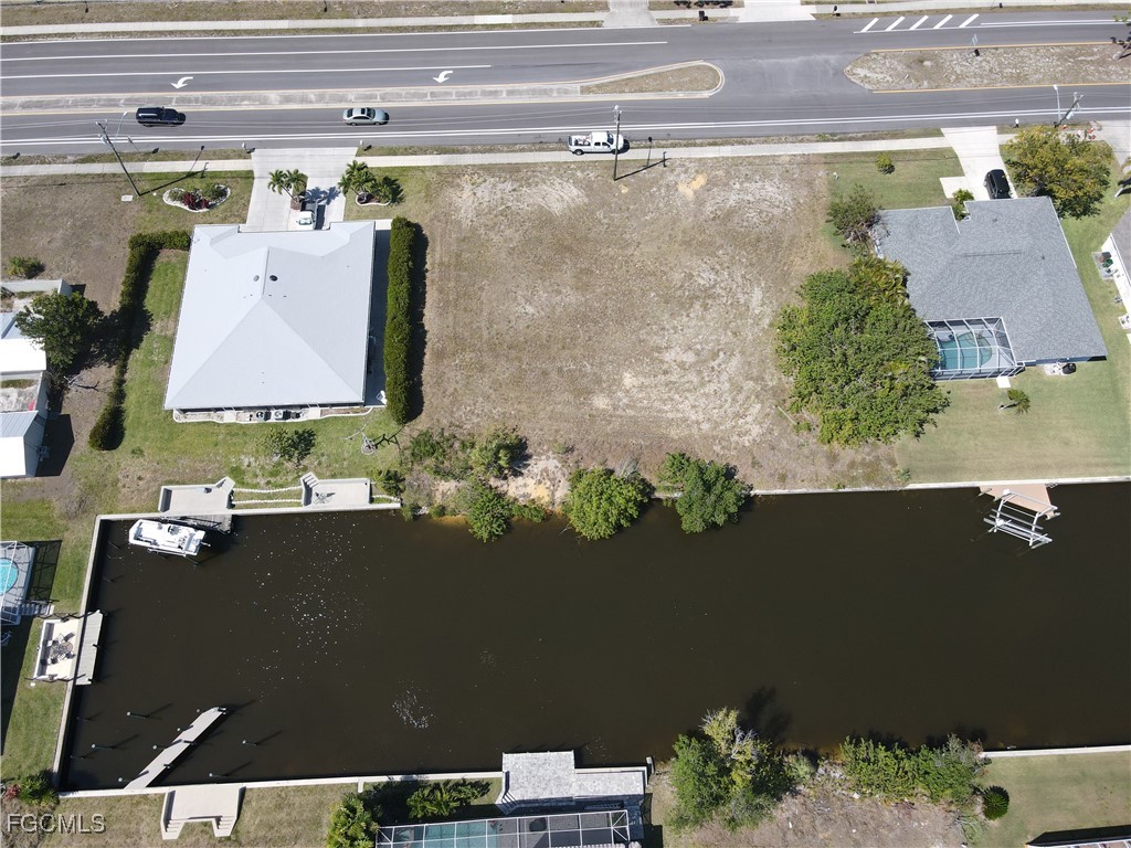 718 Mohawk Parkway Cape Coral FL 33914 2025009924 image2