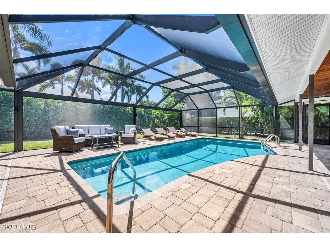 718 Old Trail Drive Naples FL 34103 225075595 image1