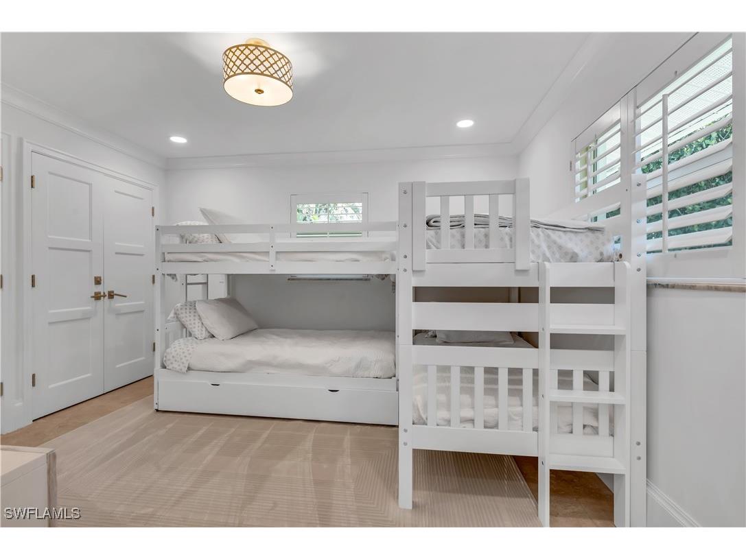 718 Old Trail Drive Naples FL 34103 225075595 image10