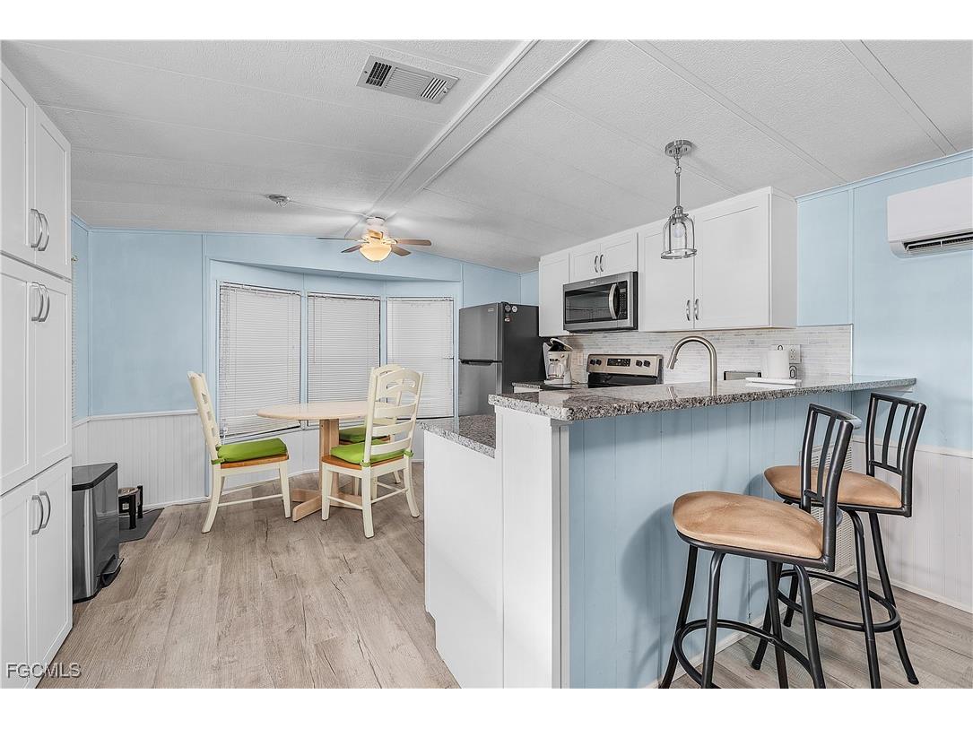 7186 Ladyfish Drive Saint James City FL 33956 2025013800 image10