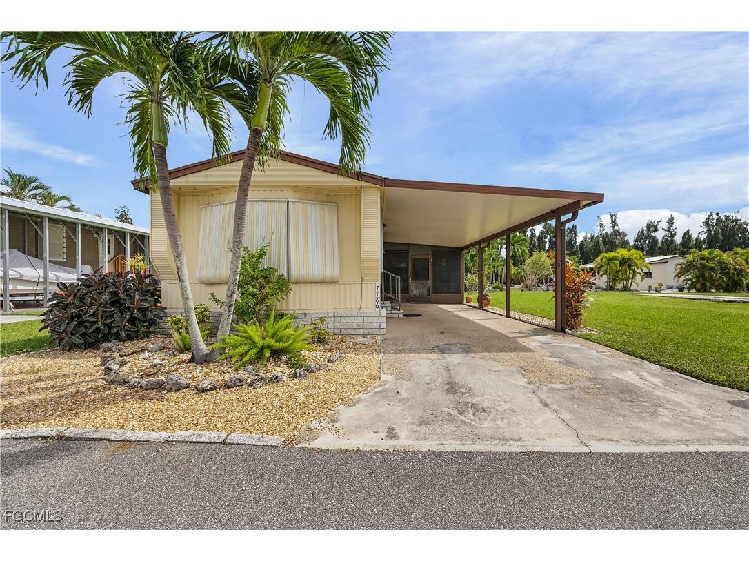 7186 Ladyfish Drive Saint James City FL 33956 2025013800 image2