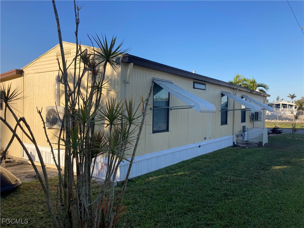 7186 Ladyfish Drive Saint James City FL 33956 2025013800 image4