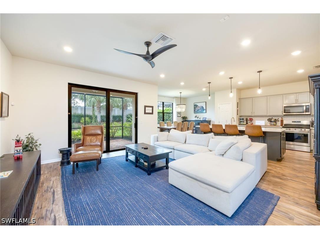 7186 Wilton Drive Naples FL 34109 226021053 image4