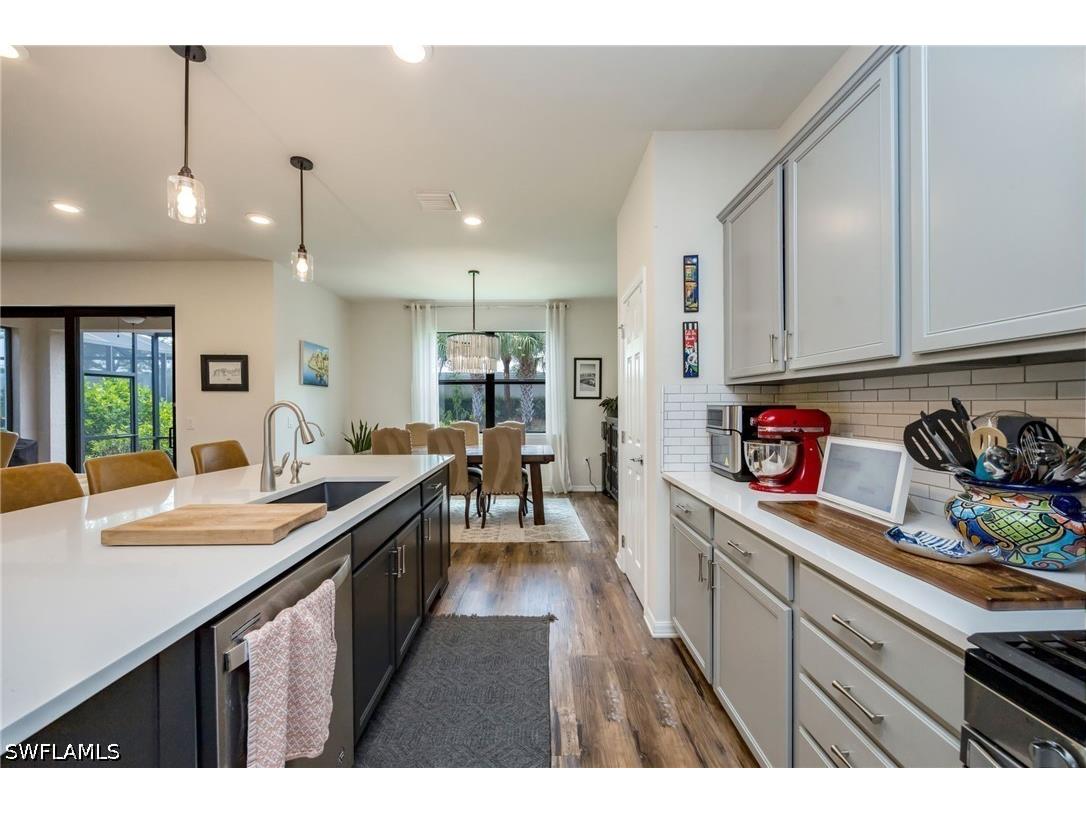 7186 Wilton Drive Naples FL 34109 226021053 image8
