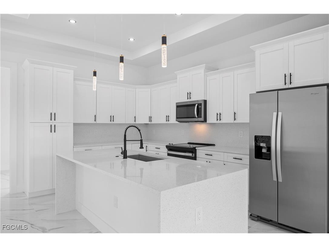 719 Fullerton Avenue S Lehigh Acres FL 33974 2025003421 image20