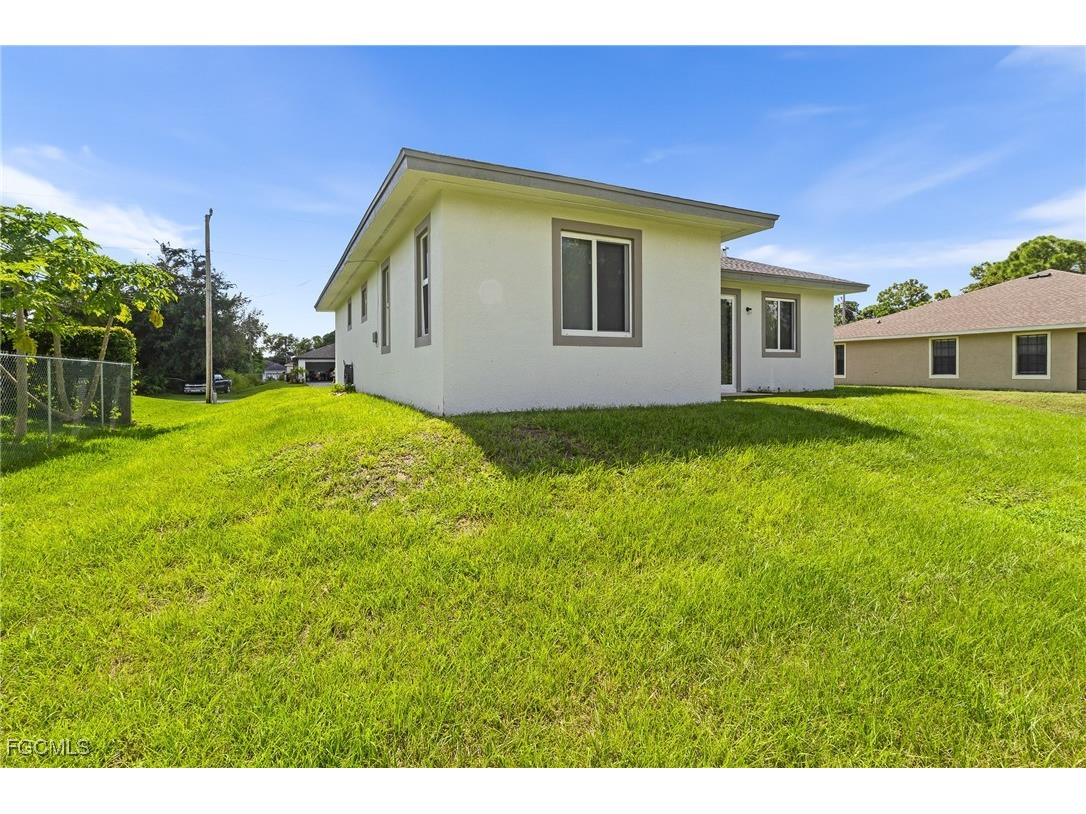 719 Little Rock Street E Lehigh Acres FL 33974 2025012553 image19