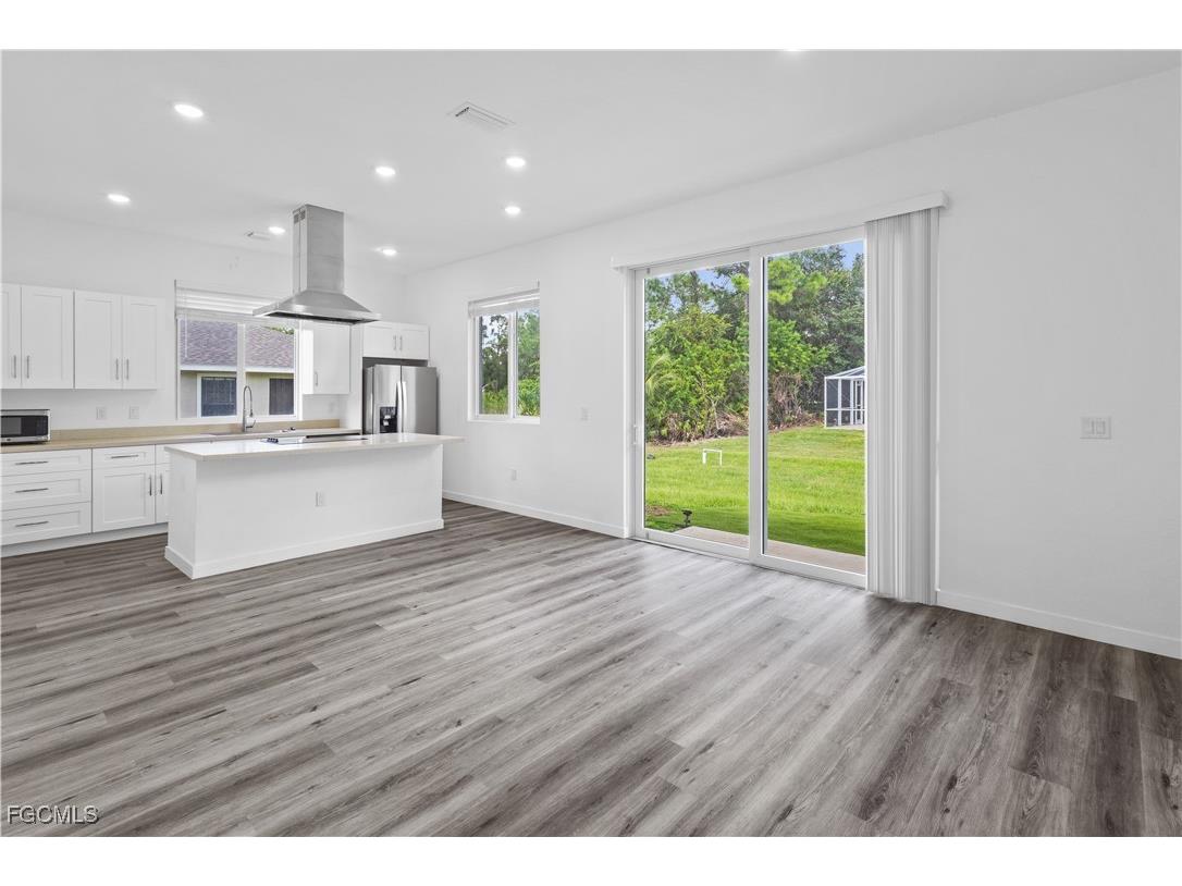 719 Little Rock Street E Lehigh Acres FL 33974 2025012553 image3