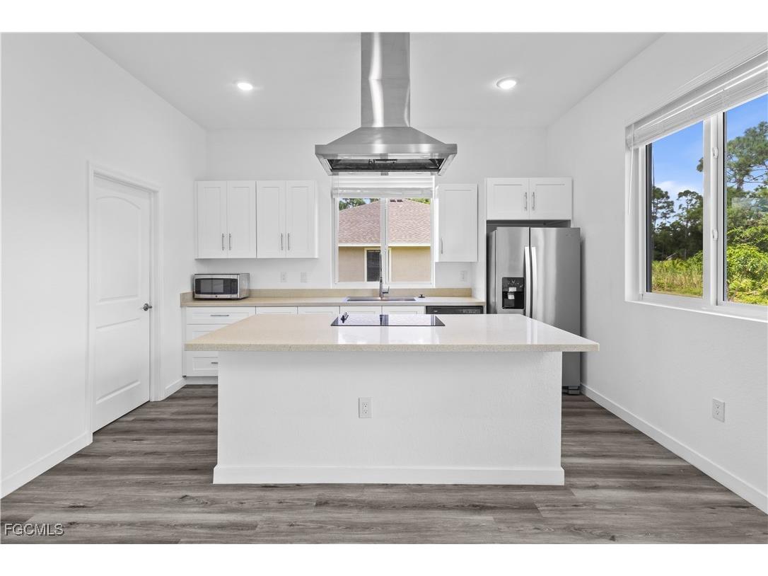 719 Little Rock Street E Lehigh Acres FL 33974 2025012553 image5