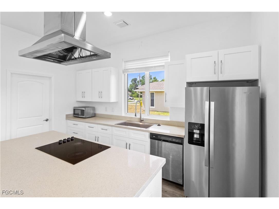 719 Little Rock Street E Lehigh Acres FL 33974 2025012553 image7