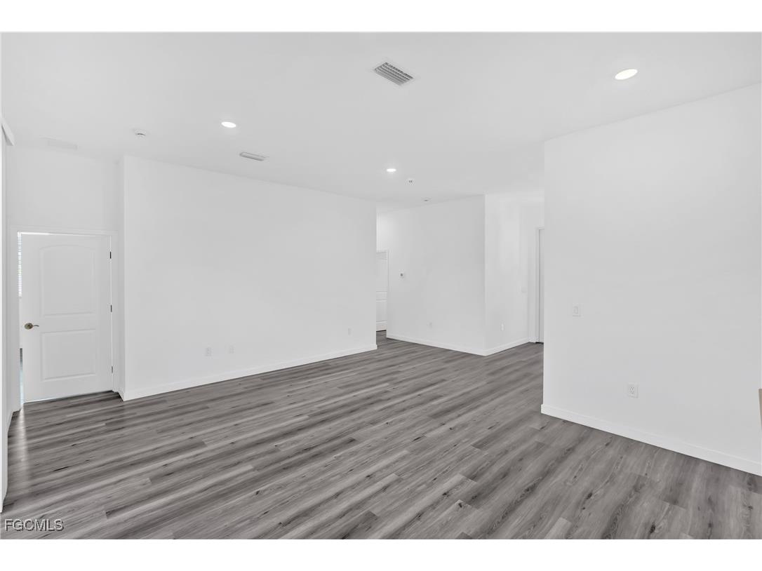 719 Little Rock Street E Lehigh Acres FL 33974 2026002307 image13