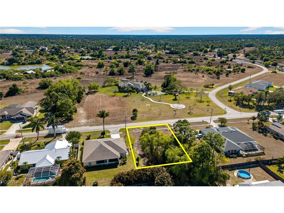 719 Milwaukee Boulevard Lehigh Acres FL 33974 2026005887 image3