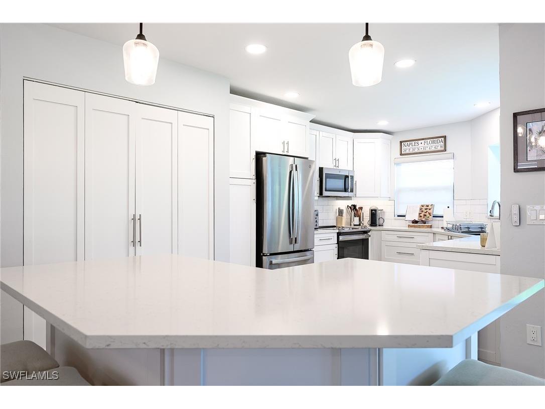 719 Reef Point Circle #13 Naples FL 34108 225068735 image10