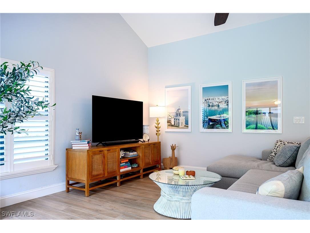 719 Reef Point Circle #13 Naples FL 34108 225068735 image13