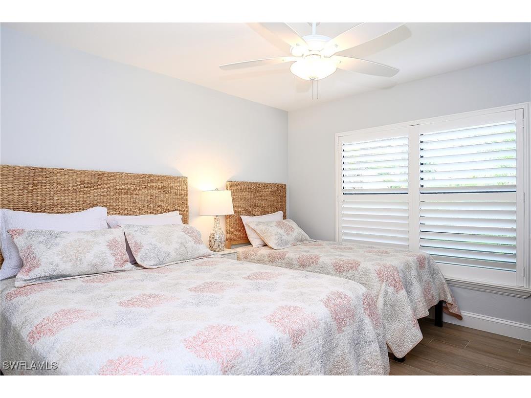 719 Reef Point Circle #13 Naples FL 34108 225068735 image21