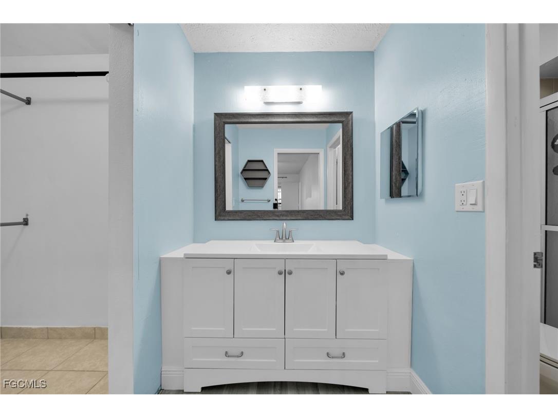 719 SE 12th Avenue #106 Cape Coral FL 33990 2025019101 image10