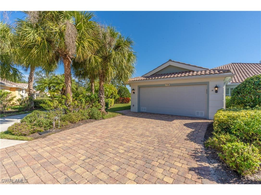 7190 Marconi Court Naples FL 34114 224001853 image1