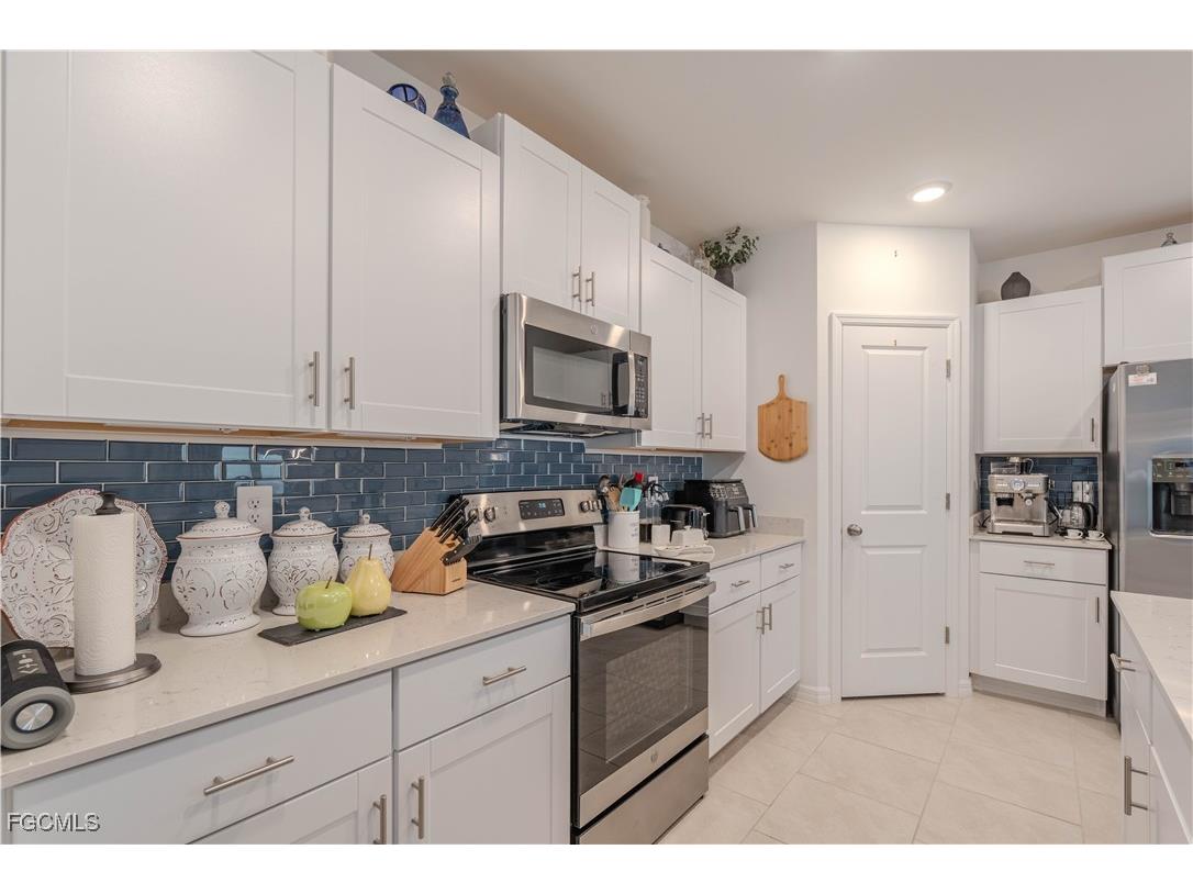 7190 Sugar Pine Way Fort Myers FL 33966 2025022595 image12