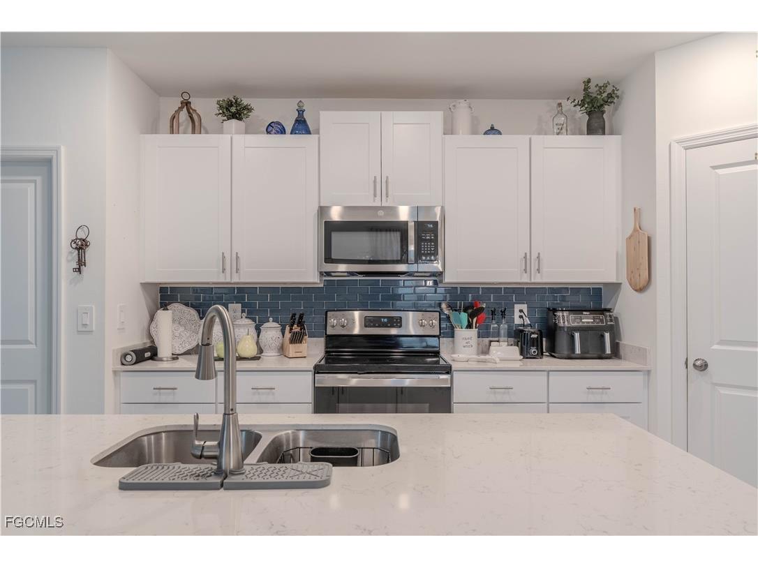 7190 Sugar Pine Way Fort Myers FL 33966 2025022595 image13