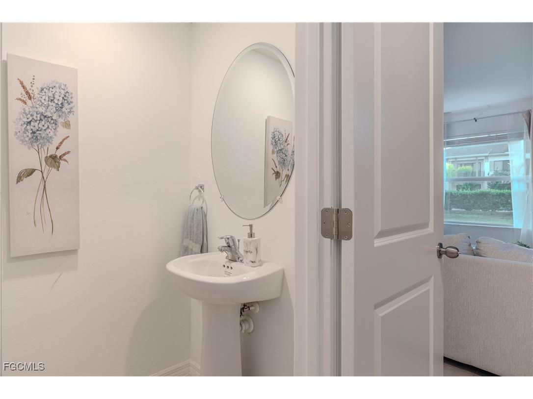 7190 Sugar Pine Way Fort Myers FL 33966 2025022595 image18