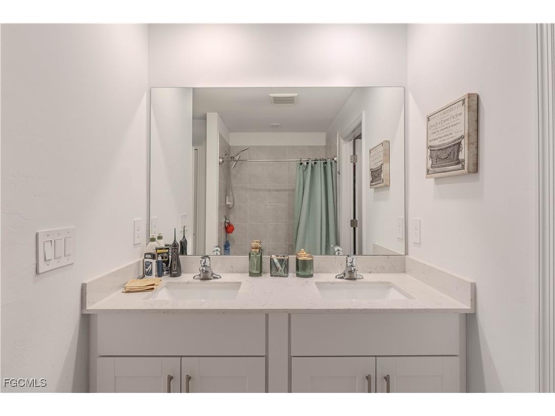 7190 Sugar Pine Way Fort Myers FL 33966 2025022595 image27