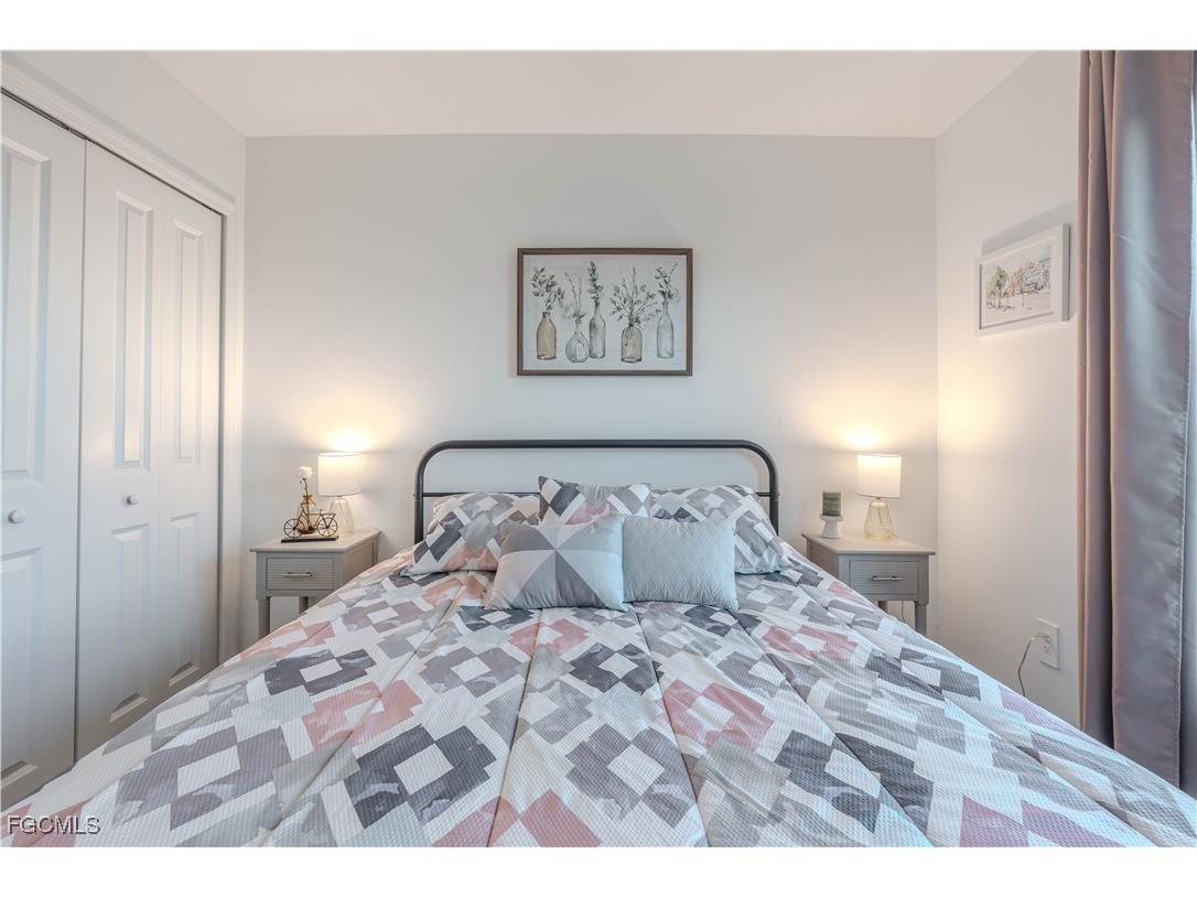 7190 Sugar Pine Way Fort Myers FL 33966 2025022595 image38