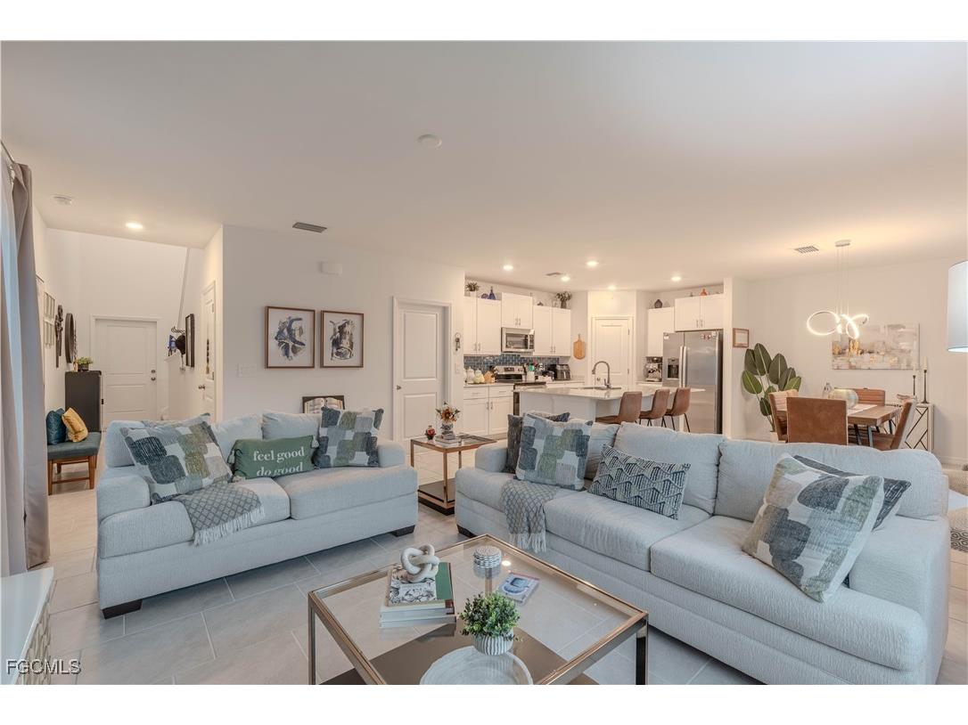 7190 Sugar Pine Way Fort Myers FL 33966 2025022595 image8