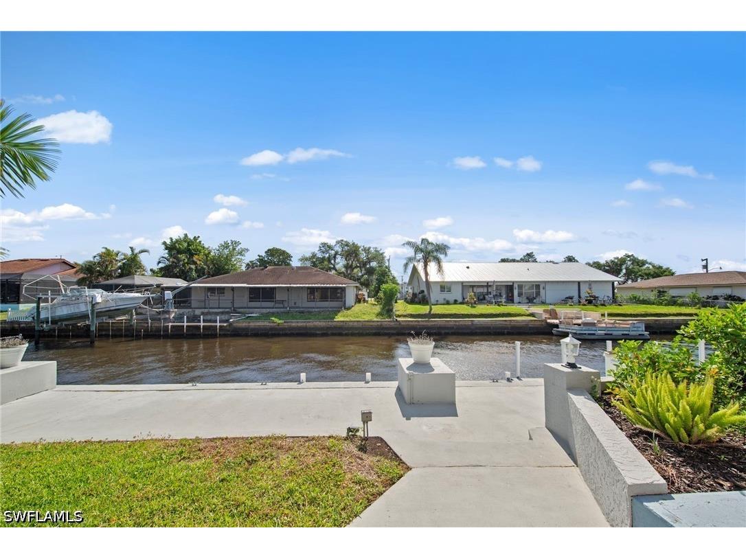 7195 Reymoor Drive North Fort Myers FL 33917 226016741 image2