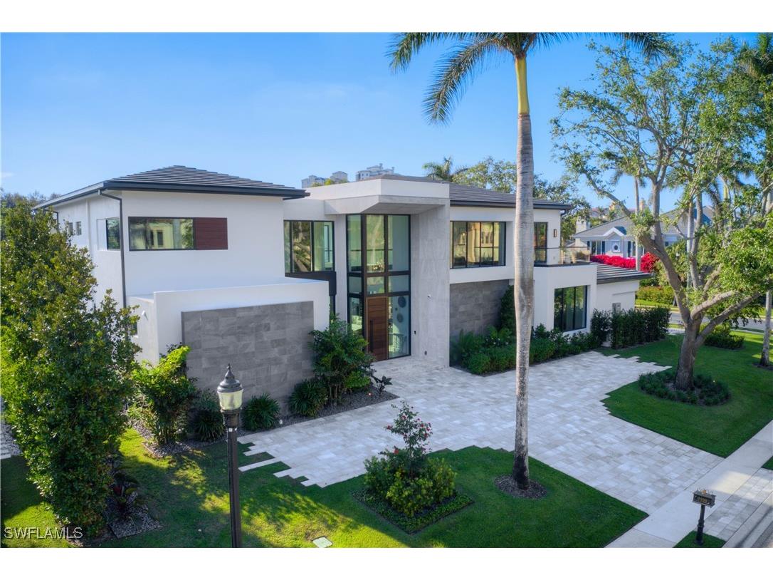 7199 Tory Lane Naples FL 34108 224020552 image1