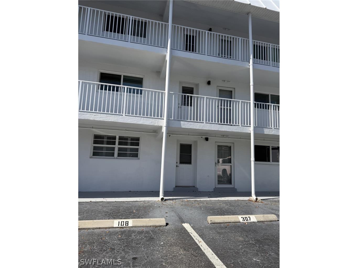 72 7th Street S #108 Naples FL 34102 226008171 image12