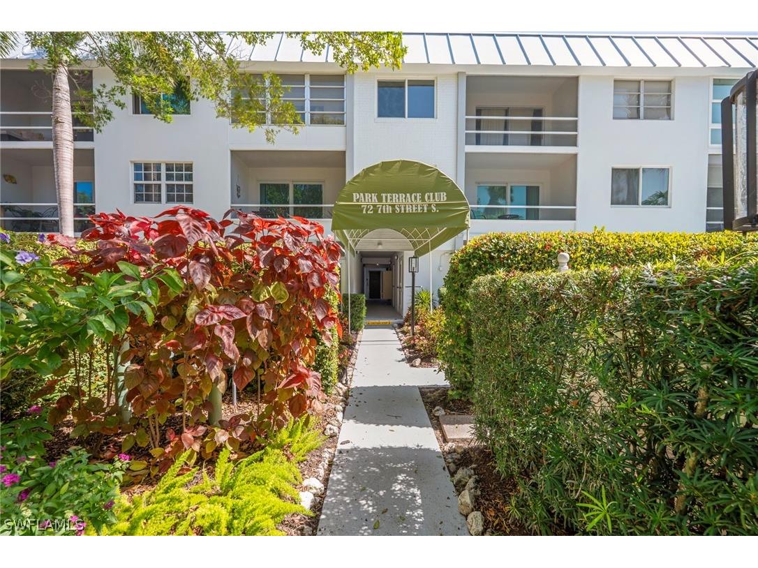 72 7th Street S #108 Naples FL 34102 226008171 image17