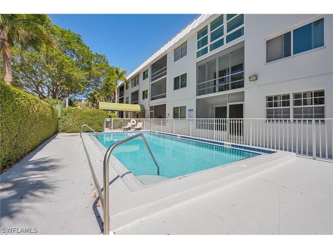 72 7th Street S #108 Naples FL 34102 226008171 image7