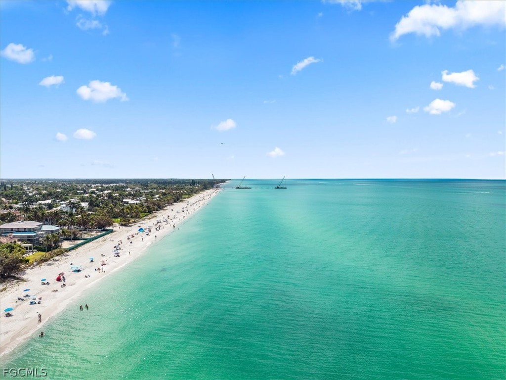 72 7th Street S #112 Naples FL 34102 2025000209 image27