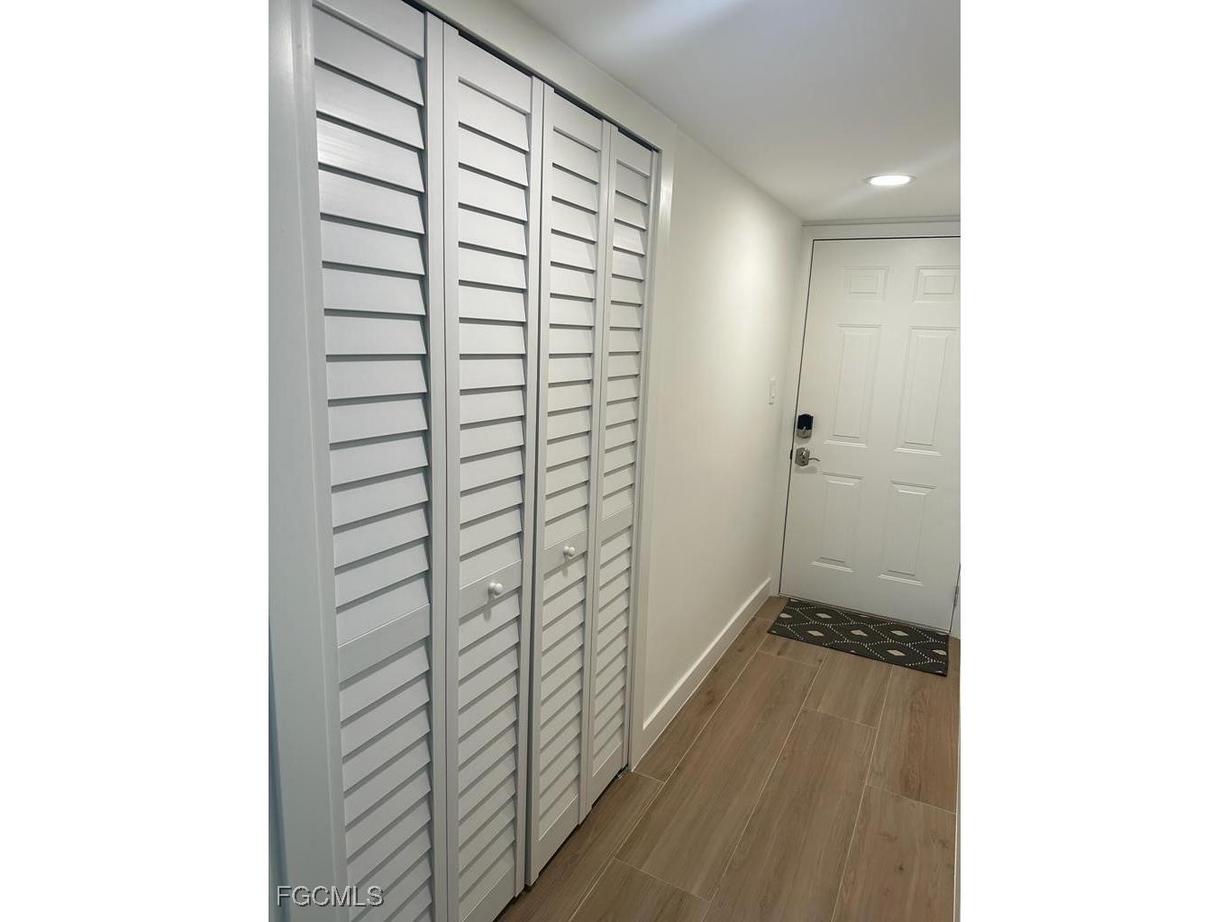 72 7th Street S #112 Naples FL 34102 2025000209 image7