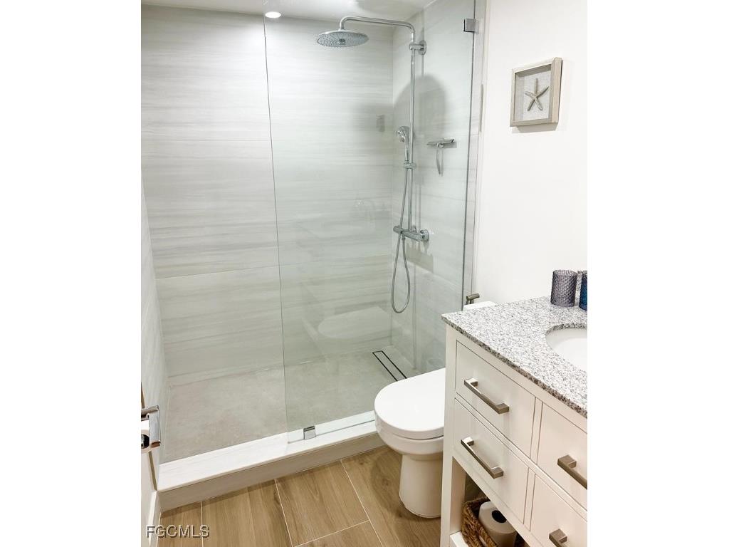 72 7th Street S #112 Naples FL 34102 2025016735 image15