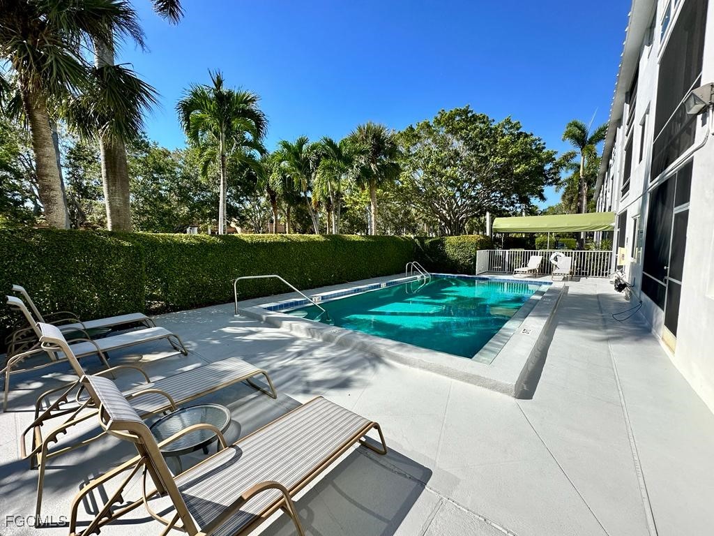 72 7th Street S #112 Naples FL 34102 2025016735 image16