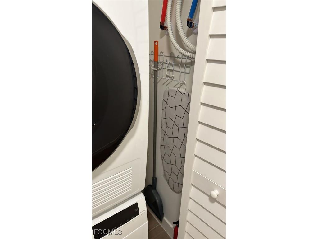 72 7th Street S #112 Naples FL 34102 2025016735 image21