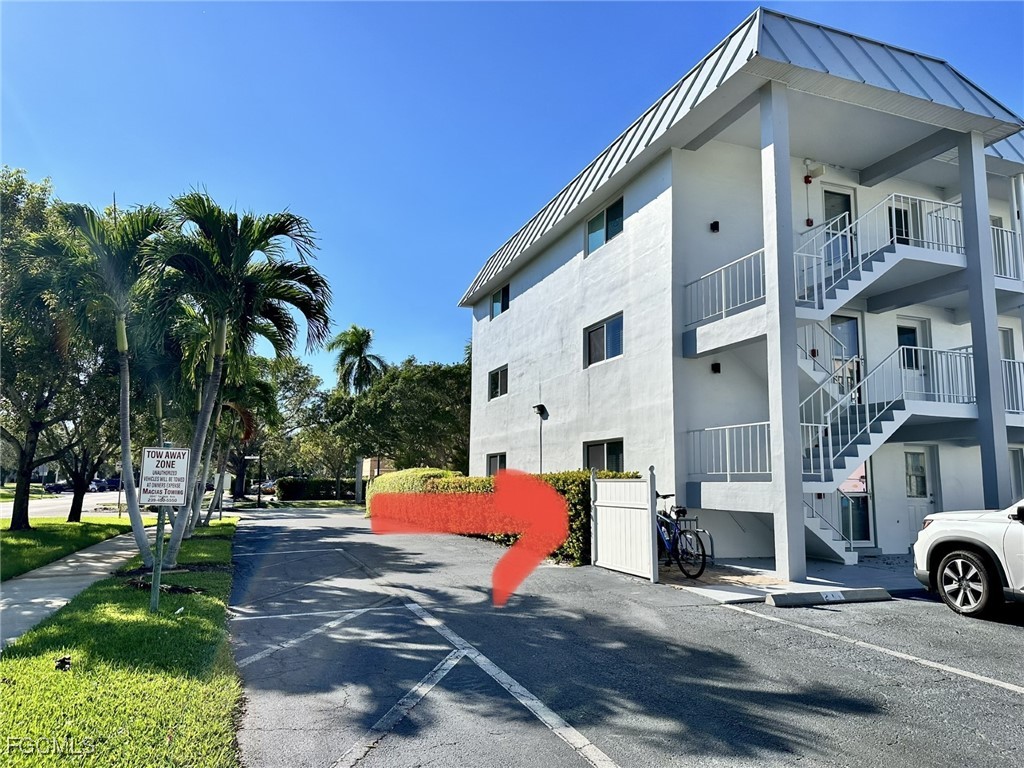 72 7th Street S #112 Naples FL 34102 2025016735 image23