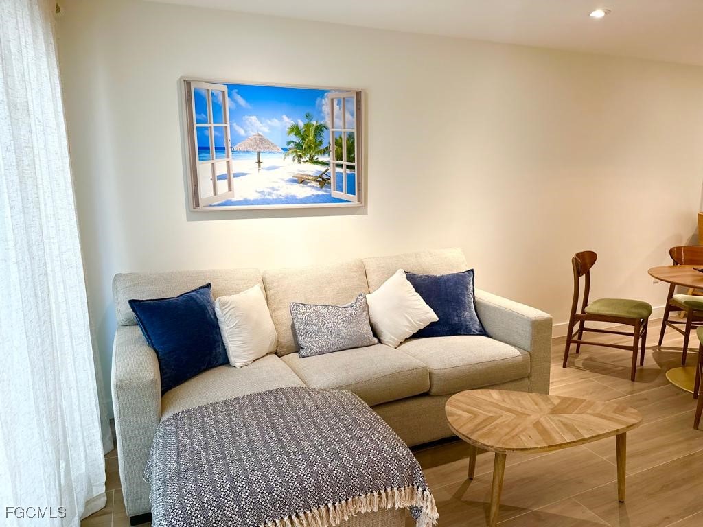 72 7th Street S #112 Naples FL 34102 2025016735 image9