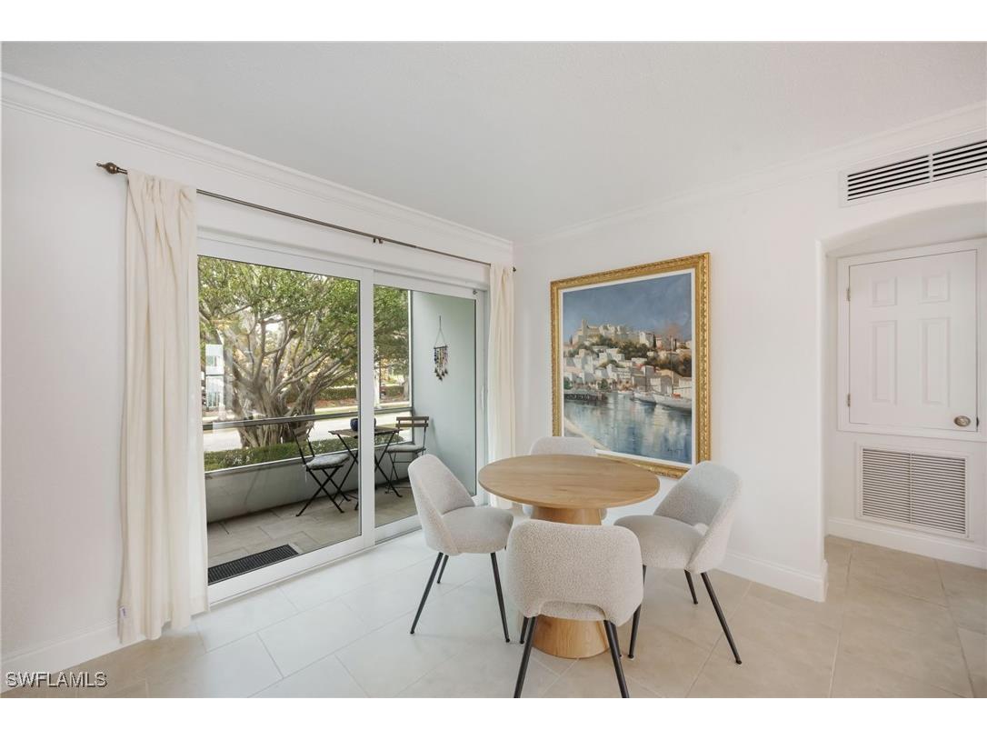 72 7th Street S #206 Naples FL 34102 226003580 image10