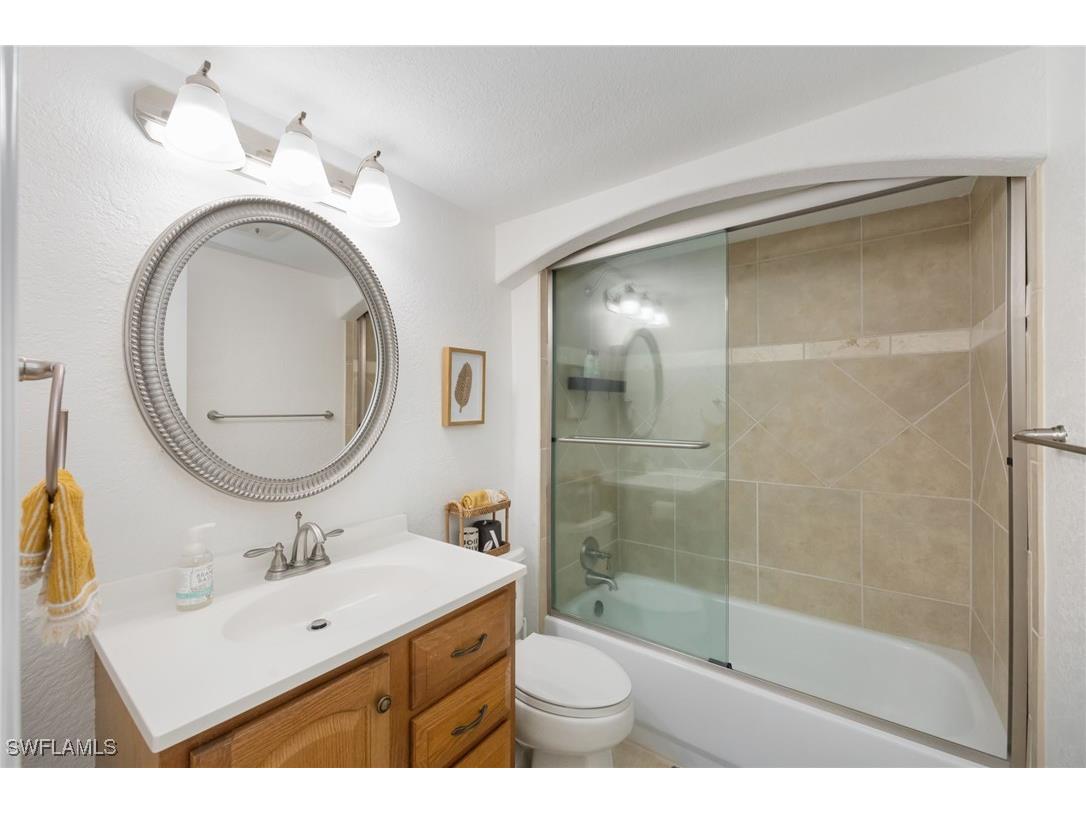 72 7th Street S #206 Naples FL 34102 226003580 image19