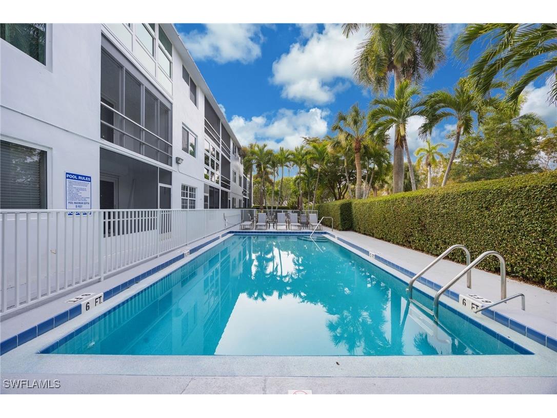 72 7th Street S #206 Naples FL 34102 226003580 image27