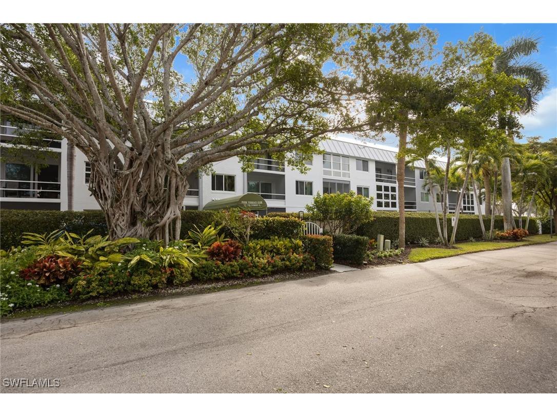 72 7th Street S #206 Naples FL 34102 226003580 image3