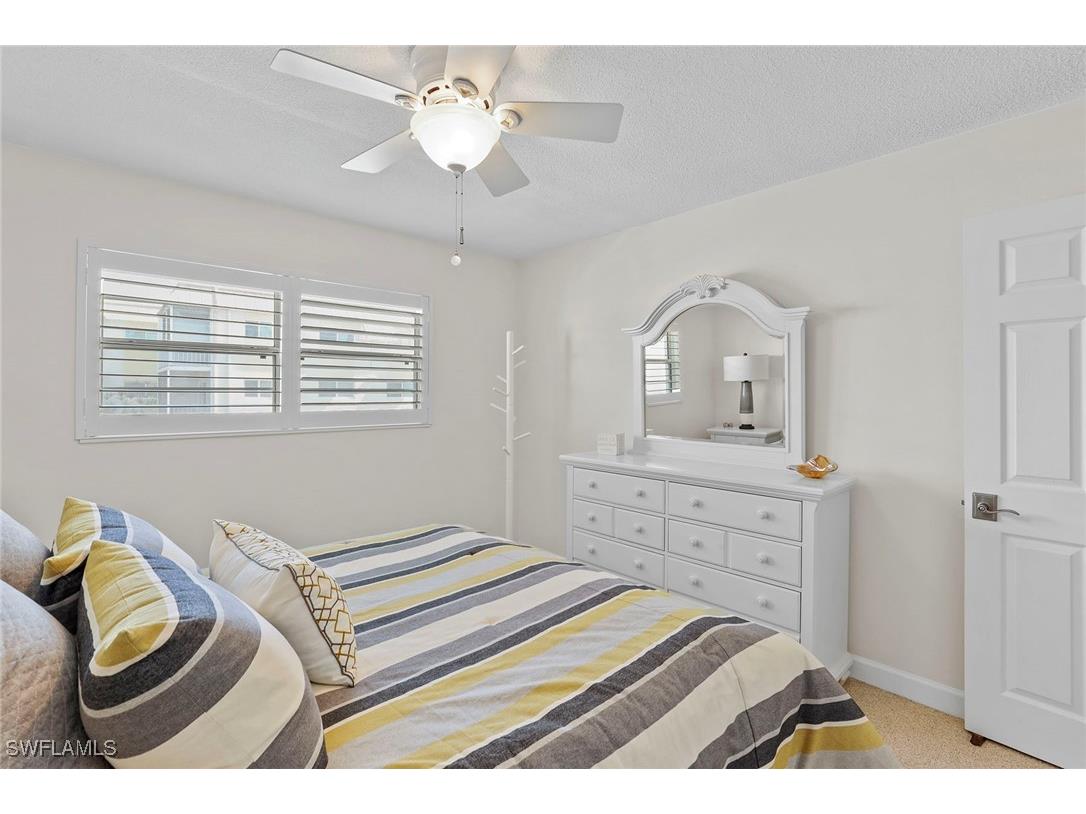 72 7th Street S #208 Naples FL 34102 225059099 image12