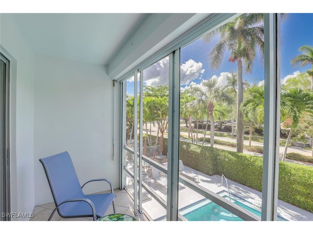 72 7th Street S #208 Naples FL 34102 225059099 image15